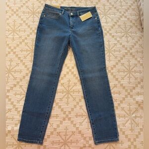 NWT Michael Kors “Izzy” Skinny Jeans (Size 8) in Blue